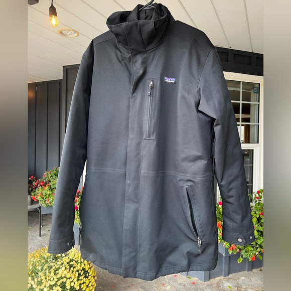Patagonia Other - Patagonia Black Men's Ski Snowboard Jacket